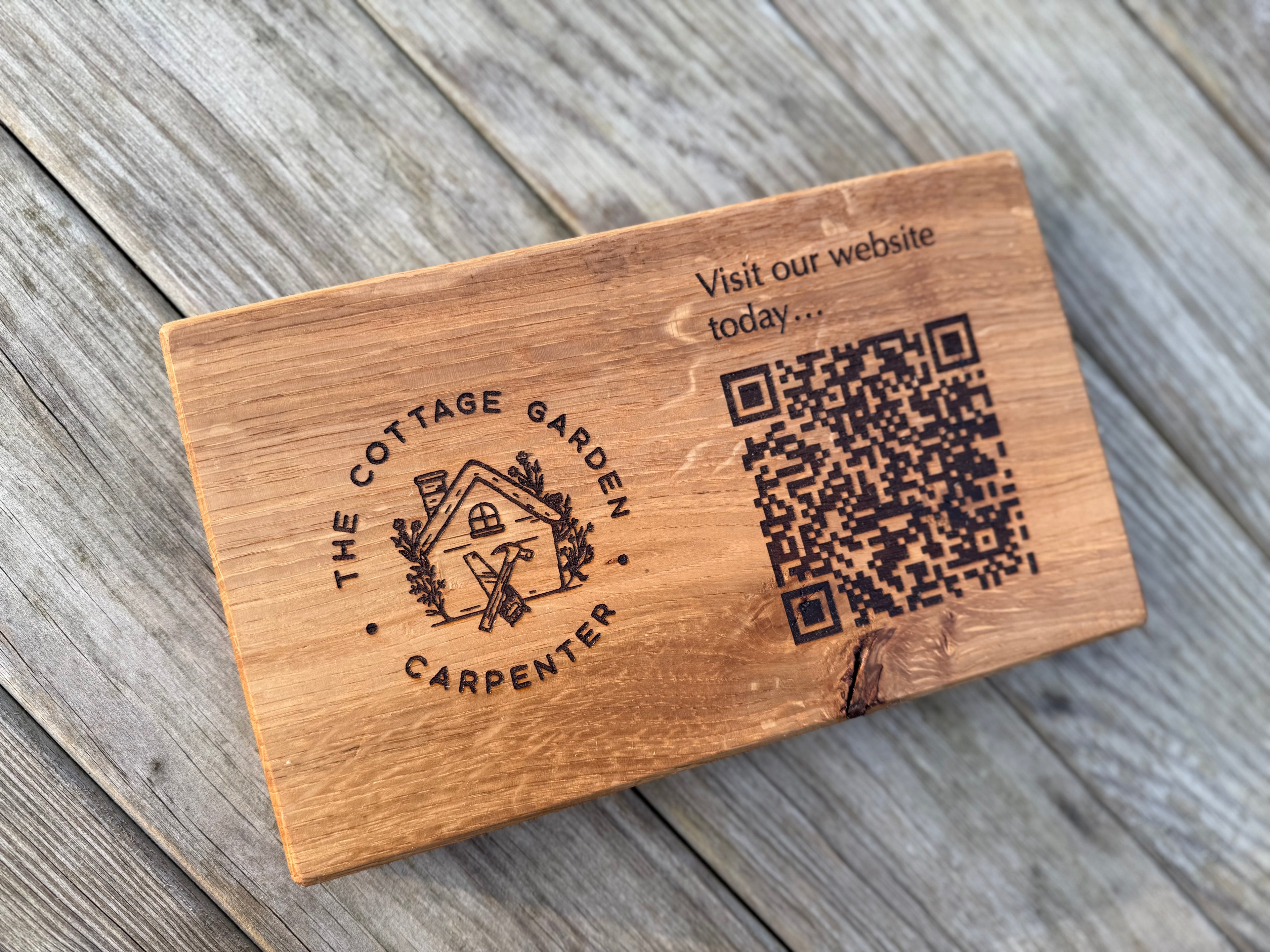 Solid Oak Tabletop/Desk/Reception Sign: Customisable Tabletop Display - QR Code