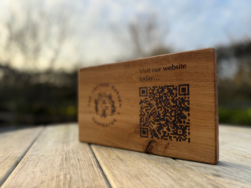 Solid Oak Tabletop/Desk/Reception Sign: Customisable Tabletop Display - QR Code
