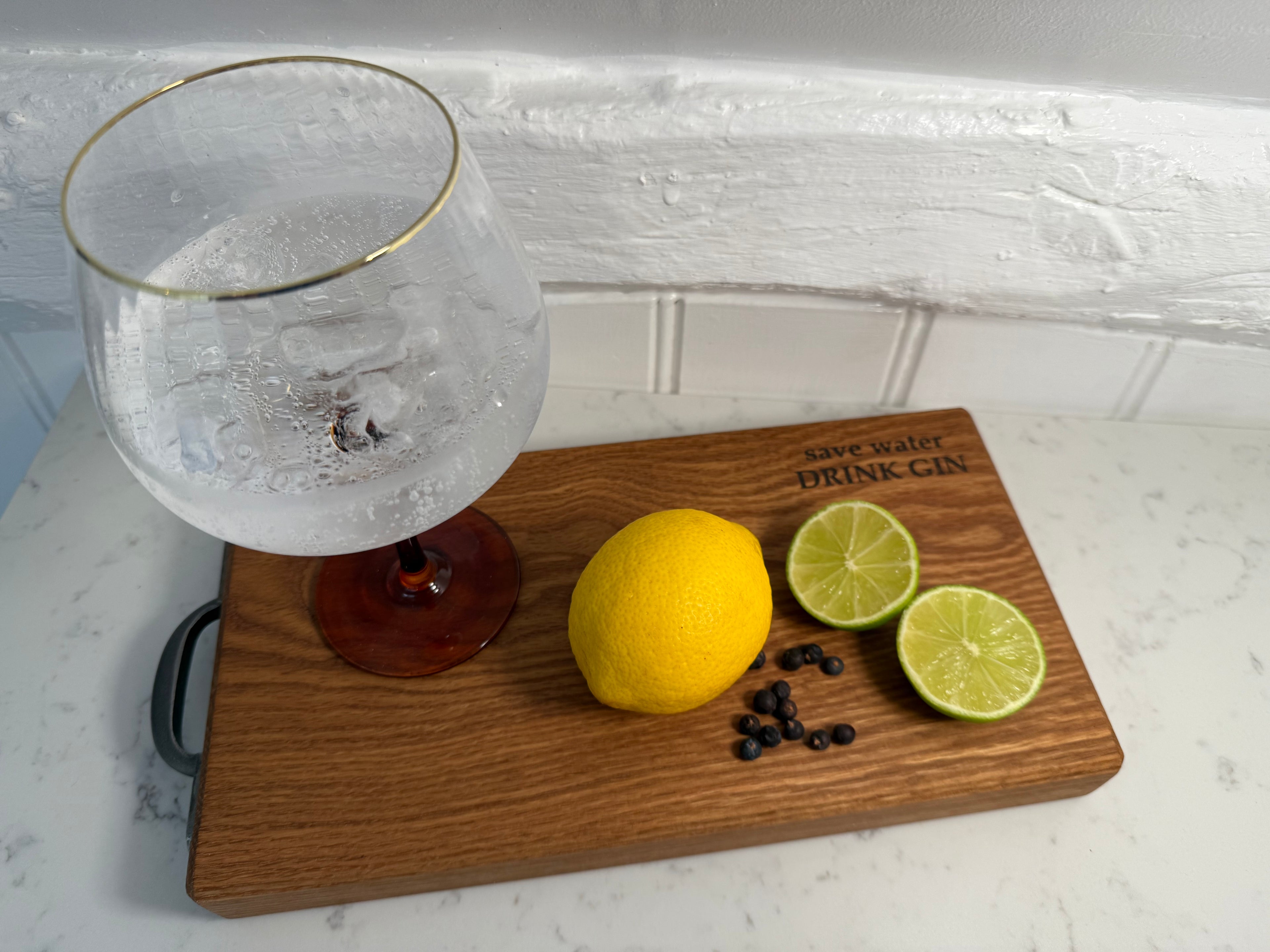 Handmade Solid Oak Gin Serving Board: Cocktail Bar Decor - Personalisable