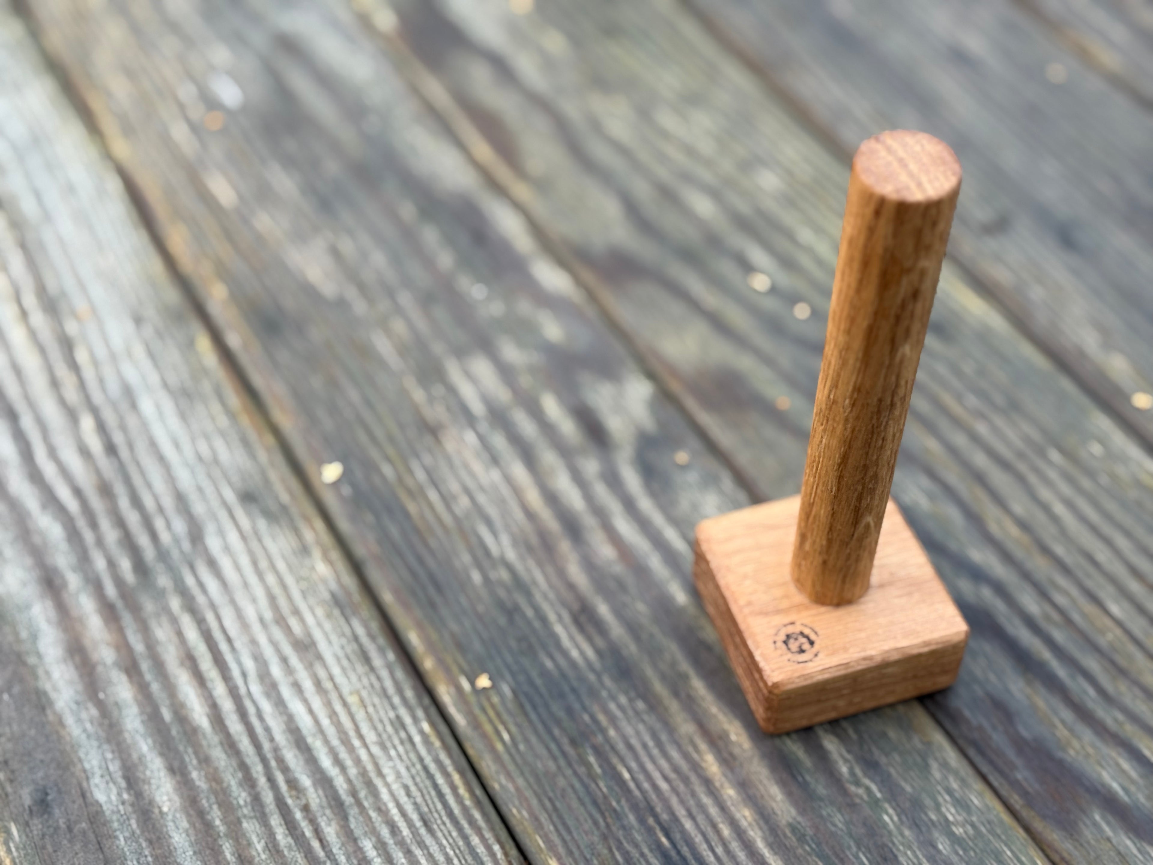 Handmade Solid Oak Seed Cell Tamper: Natural Wood Garden Gift - 50x50mm