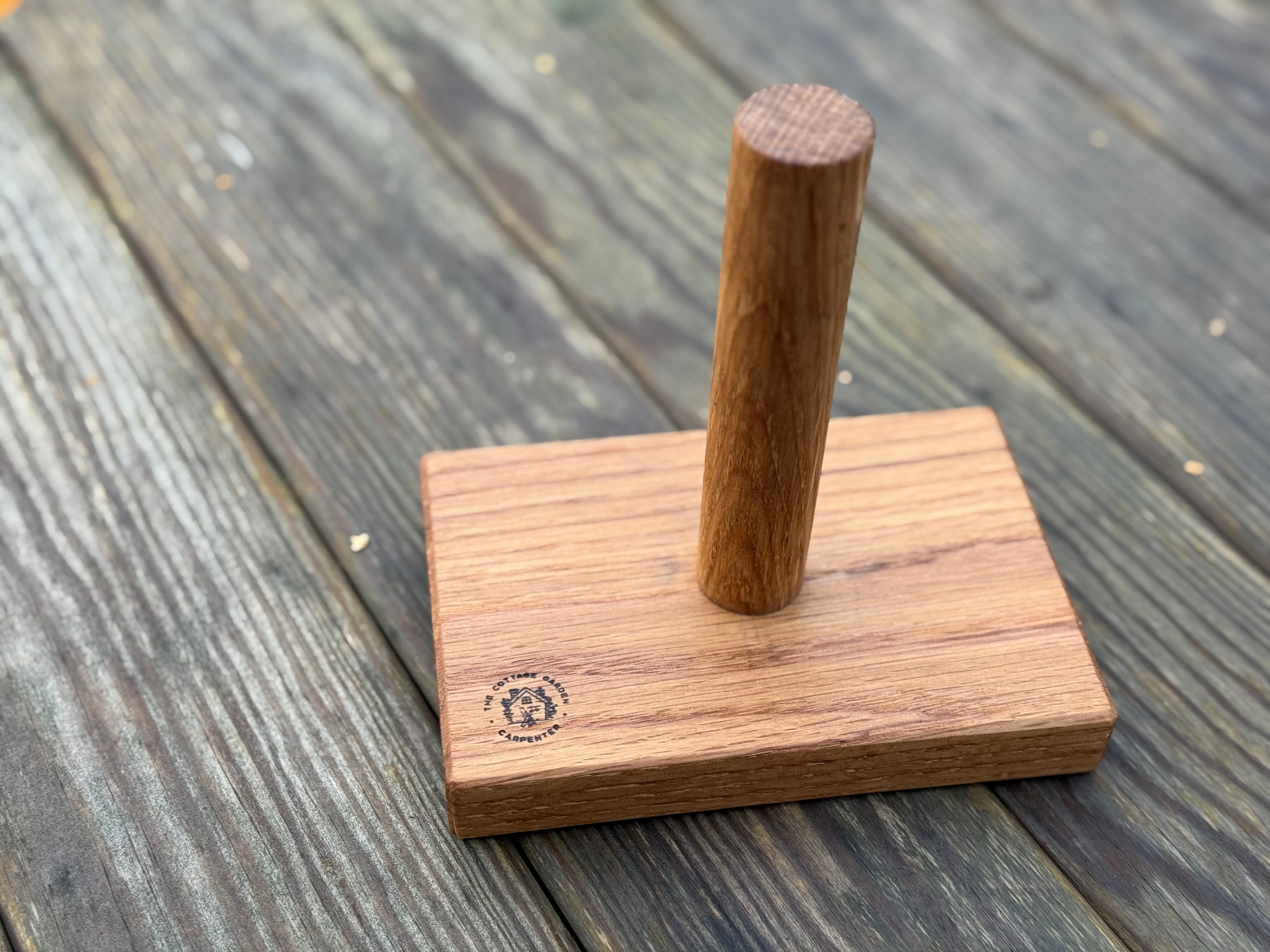 Handmade Solid Oak Seed Tamper: Natural Wood Garden Gift - 150x100mm
